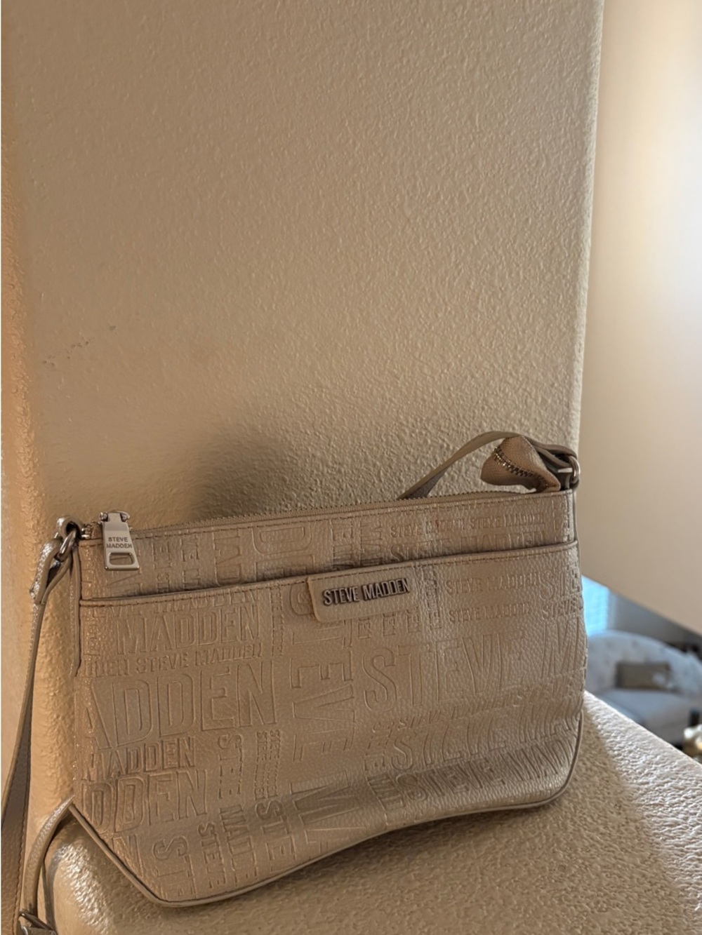 Steve Madden Embossed Beige Crossbody Bag